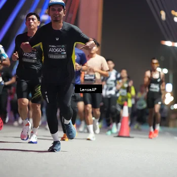 Runner Photo 6189533