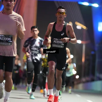 Runner Photo 6189534