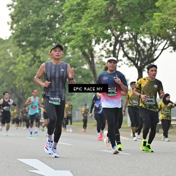 Runner Photo 6189543