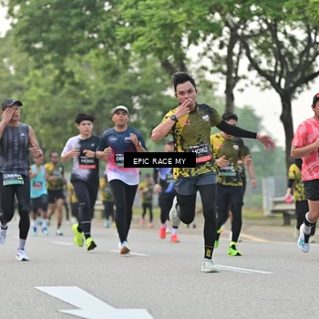 Runner Photo 6189544