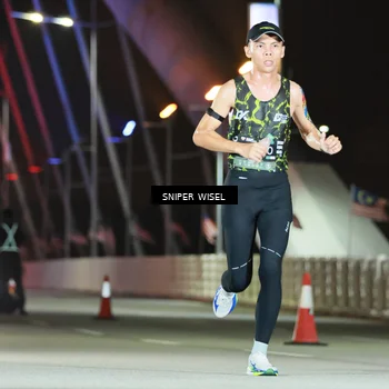 Runner Photo 6189605