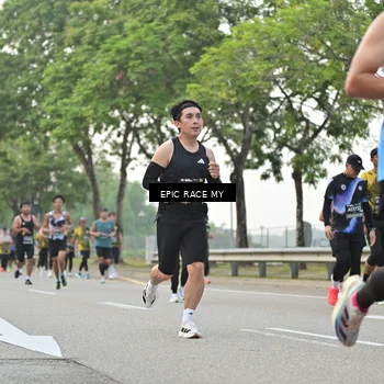 Runner Photo 6189618