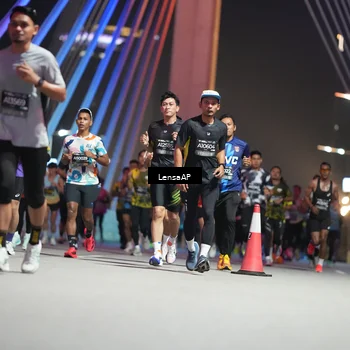 Runner Photo 6189620