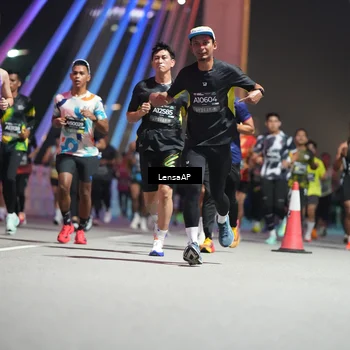 Runner Photo 6189641