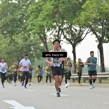 Runner Photo 6189660