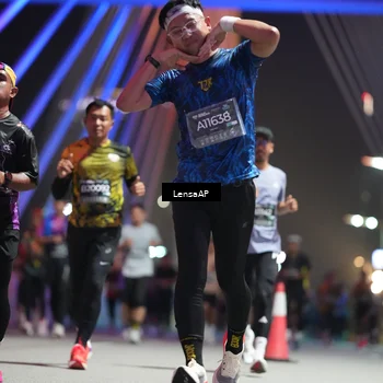 Runner Photo 6189665
