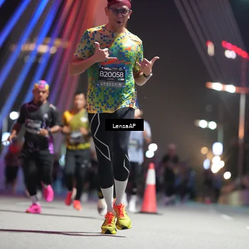 Runner Photo 6189686