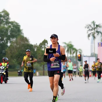 Runner Photo 6189701