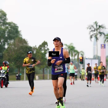 Runner Photo 6189715