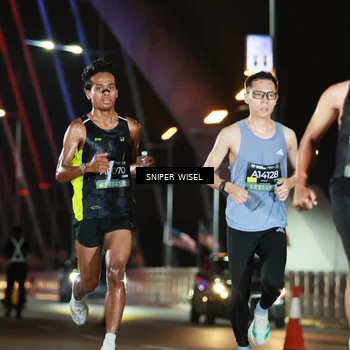 Runner Photo 6189724