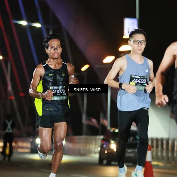 Runner Photo 6189735