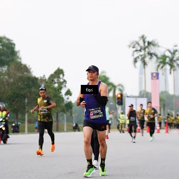 Runner Photo 6189746
