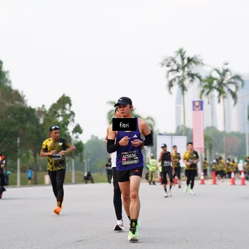 Runner Photo 6189753