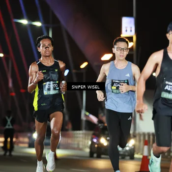 Runner Photo 6189758
