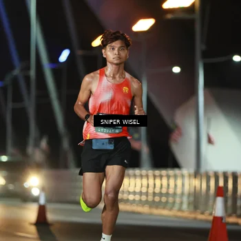 Runner Photo 6189797