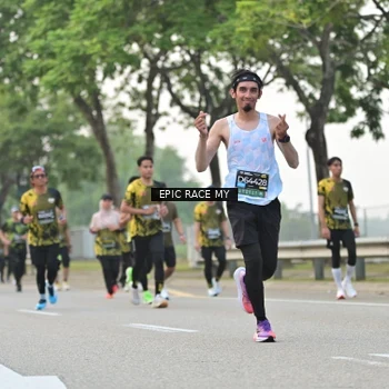 Runner Photo 6189814
