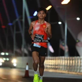 Runner Photo 6189815
