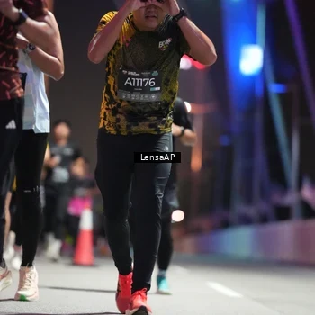 Runner Photo 6189816