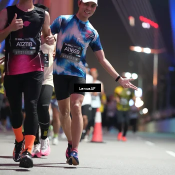 Runner Photo 6189903