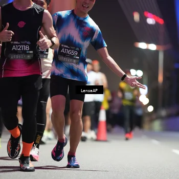 Runner Photo 6189952