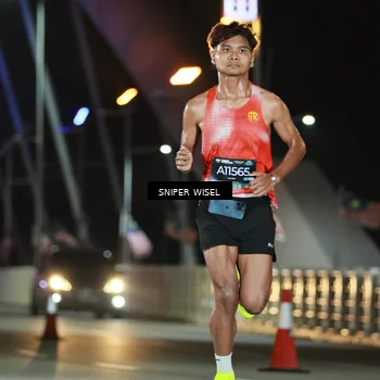 Runner Photo 6190006