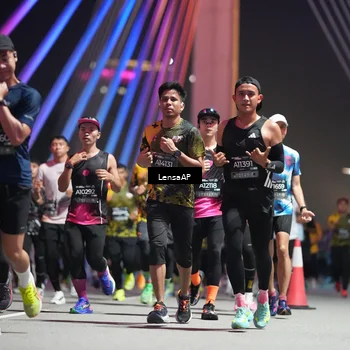 Runner Photo 6190011