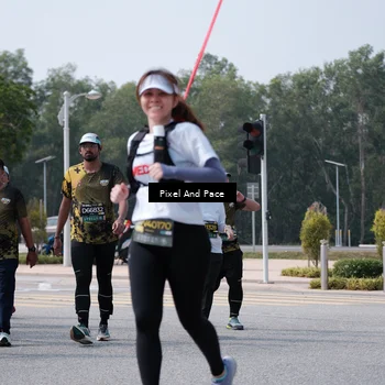 Runner Photo 6190023