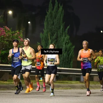 Runner Photo 6190040