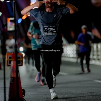 Runner Photo 6190043