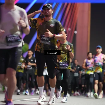 Runner Photo 6190065