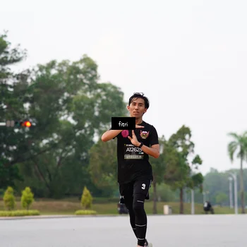 Runner Photo 6190066