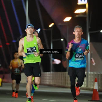 Runner Photo 6190067