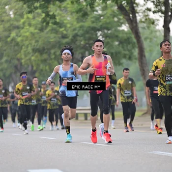 Runner Photo 6190081