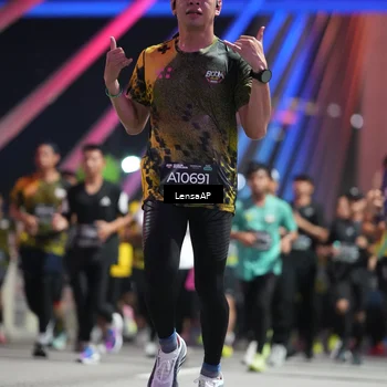 Runner Photo 6190108