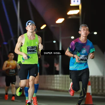 Runner Photo 6190117