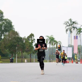 Runner Photo 6190149