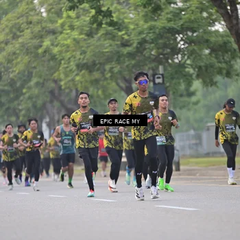 Runner Photo 6190150