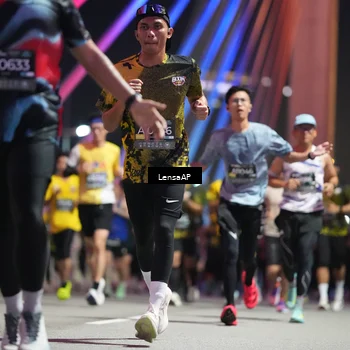 Runner Photo 6190188
