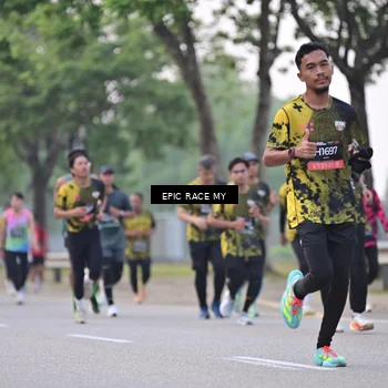 Runner Photo 6190250