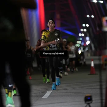 Runner Photo 6190275
