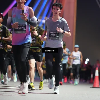 Runner Photo 6190282