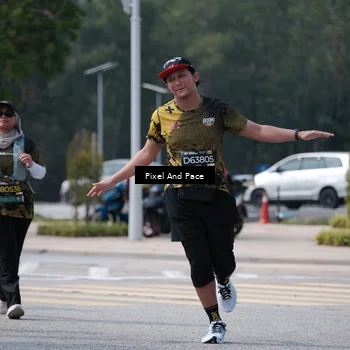 Runner Photo 6190303