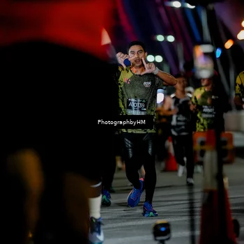Runner Photo 6190304