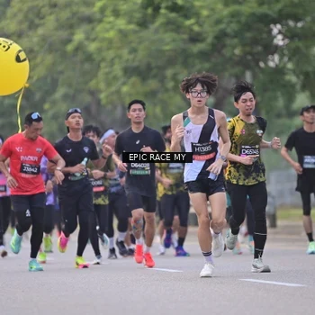 Runner Photo 6190308