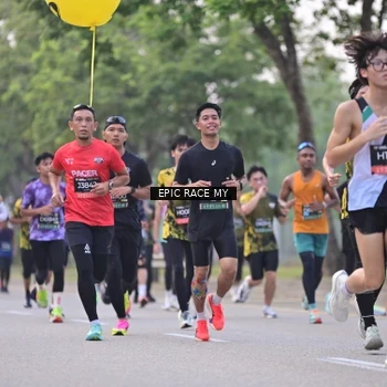 Runner Photo 6190333