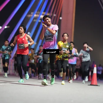 Runner Photo 6190346