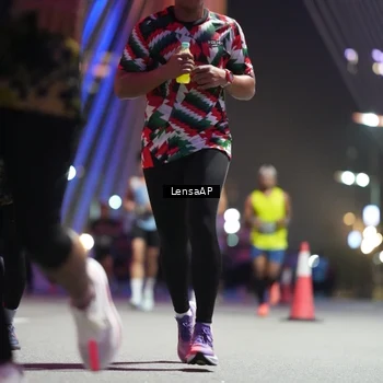 Runner Photo 6190399