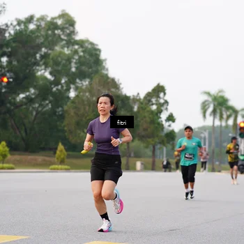 Runner Photo 6190448