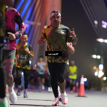 Runner Photo 6190458