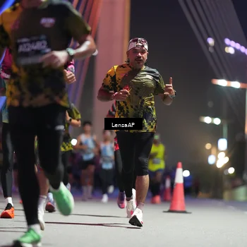 Runner Photo 6190469